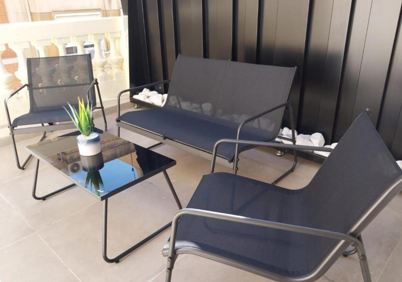 Apartamentos Loliqui Centro Alicante Esterno foto
